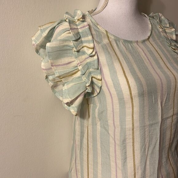 𝅺MINE Mint and Cream Crew Neck Short Sleeved Blouse with Ruffled Sleeves.  Small - Picture 2 of 9
